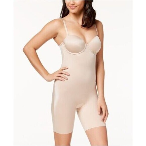 SPANX 10156R Suit Your Fancy Strapless Cupped Mid-Thigh Bodysuit SZ Medium M (E6